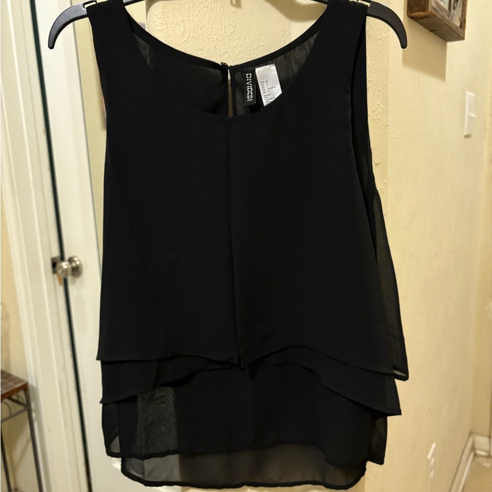 Divided Black Sleeveless Tiered Tank Top